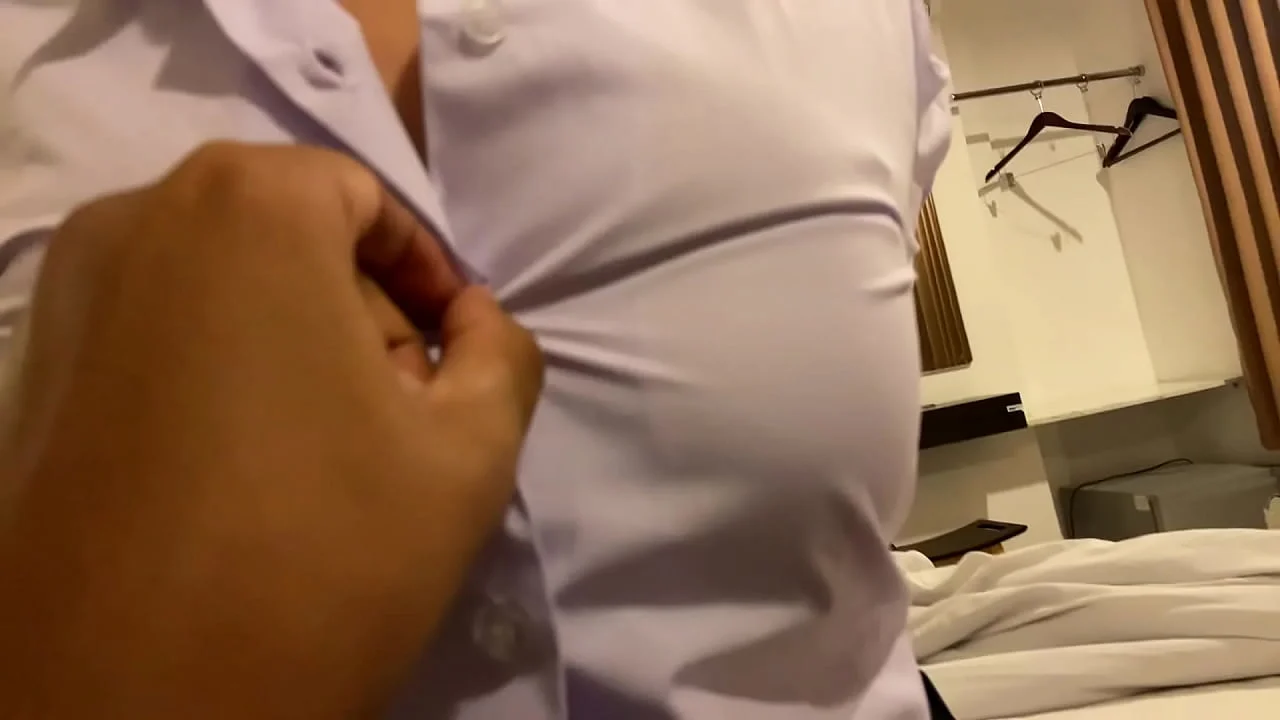 จะเก็บสะโพกเอาไว้โยกกับคนที่ใช้ นักศึกษาไทยคาชุดขย่มควยเสียว