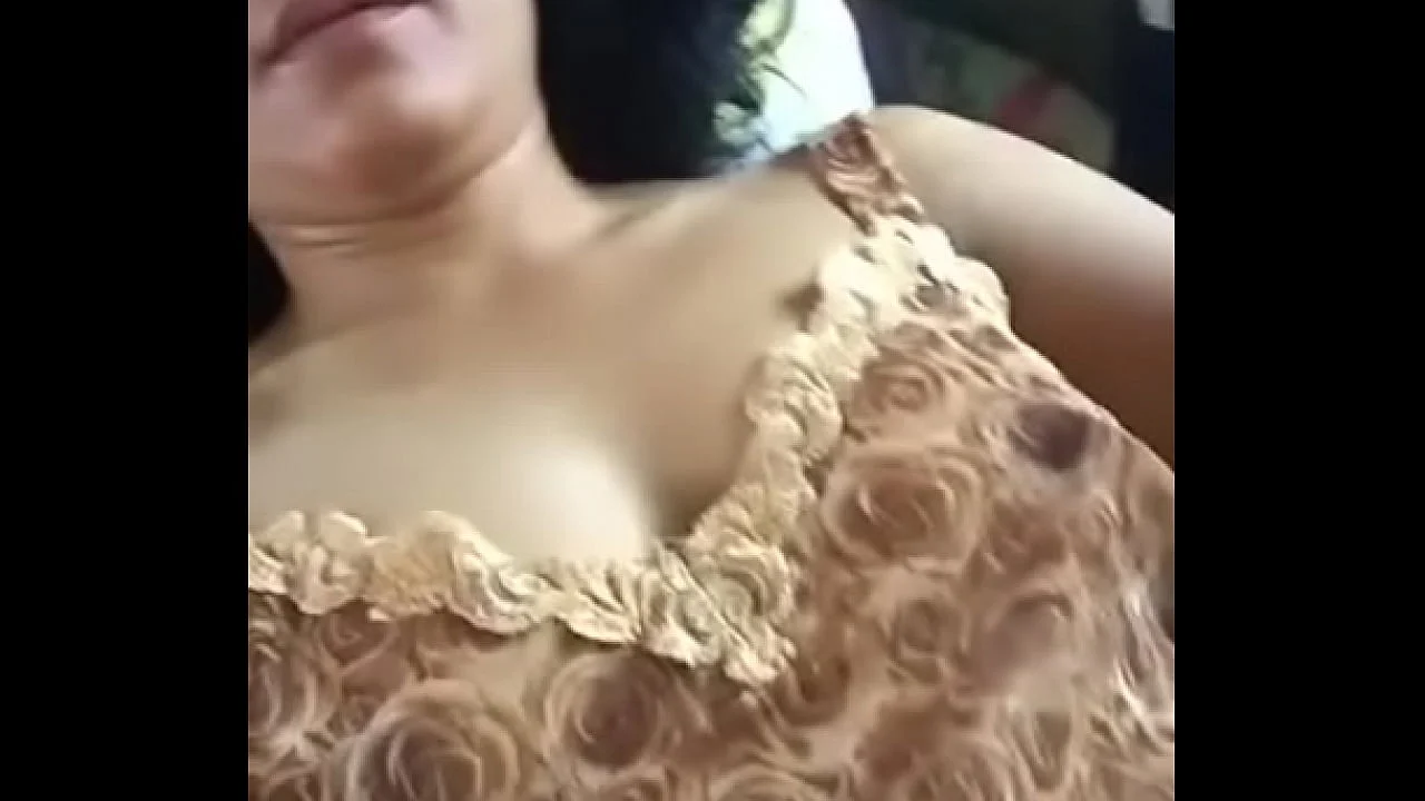 ลูกชายทำระยำอีกแล้ว บังคับแม่ตัวเองให้อมควยให้บนรถยนต์ส่วนตัว